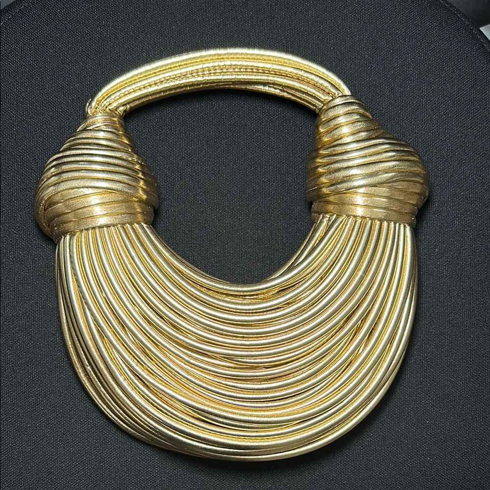 NEW Luxurious Gold Crescent Purse with Ribbed Texture and crossbody strap